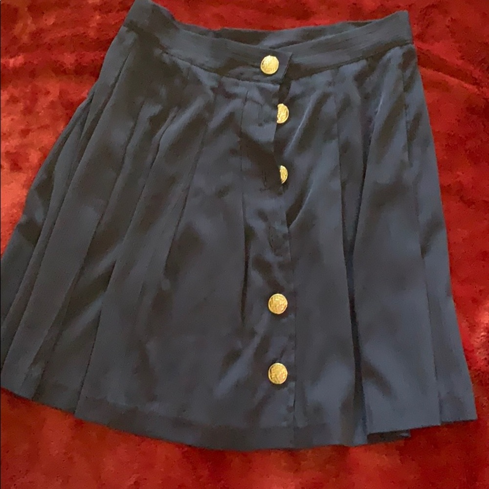 Suit - Picture 3 of 6